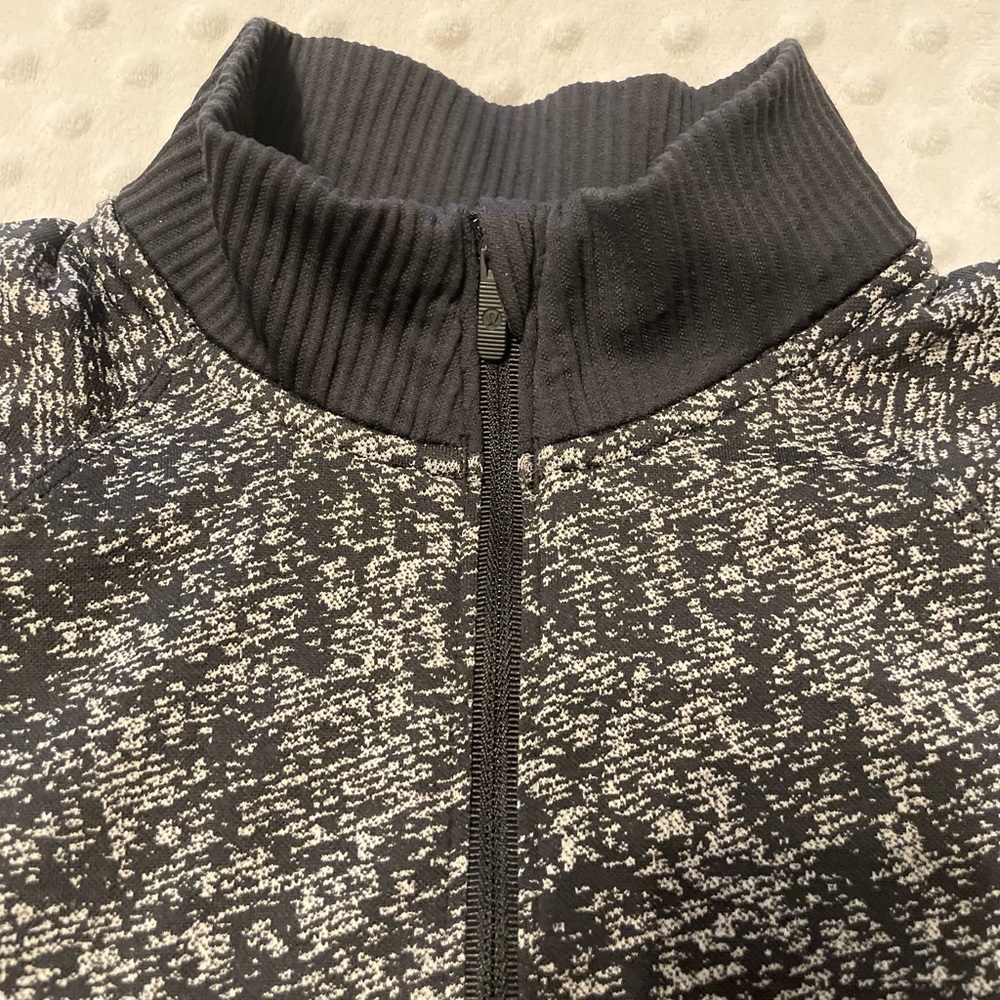 Lululemon quarter zip black and grey long sleeve pullover 6. - Picture 2 of 8